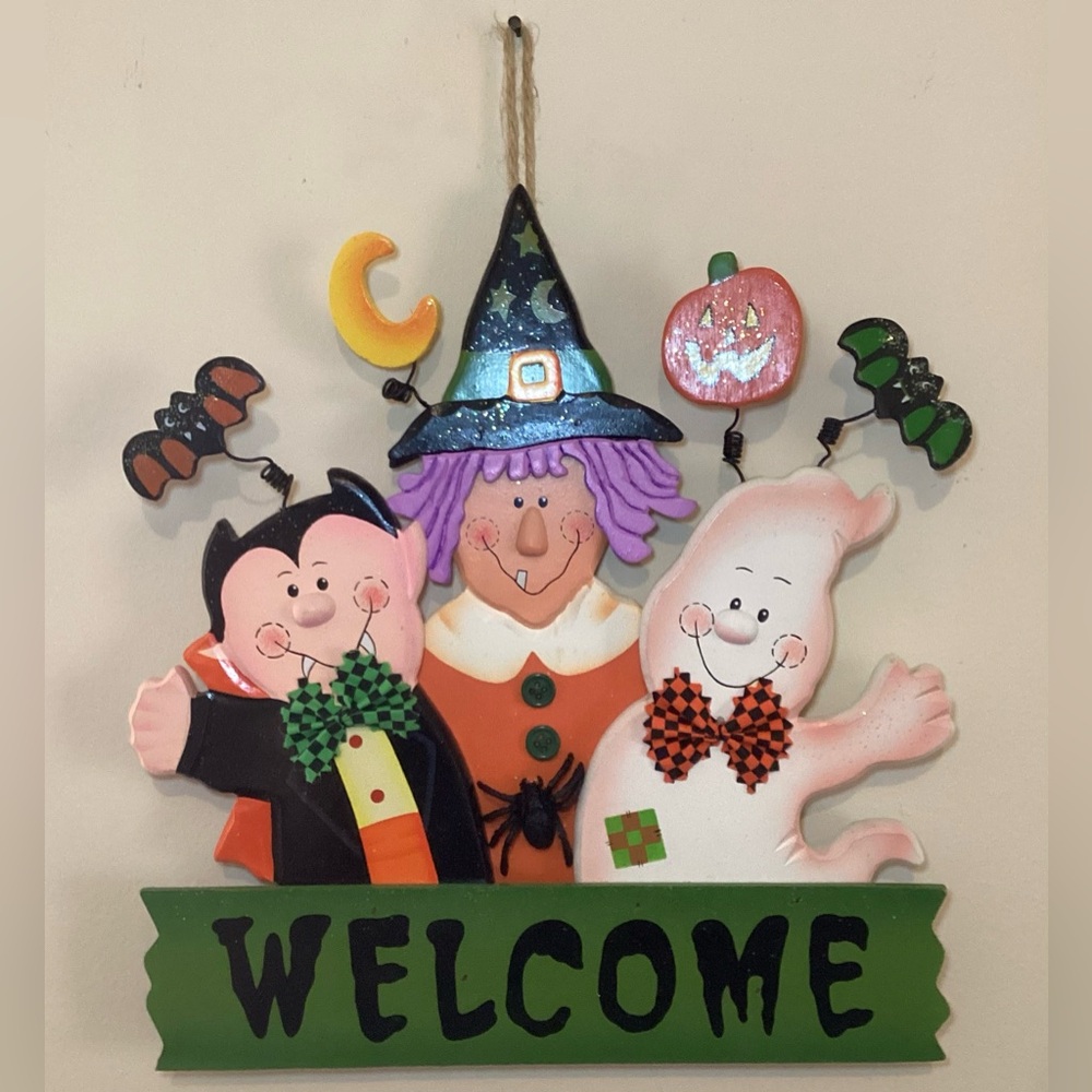 VTG AVON 1997 Halloween Welcome Wooden Door Hanger. - Picture 8 of 14